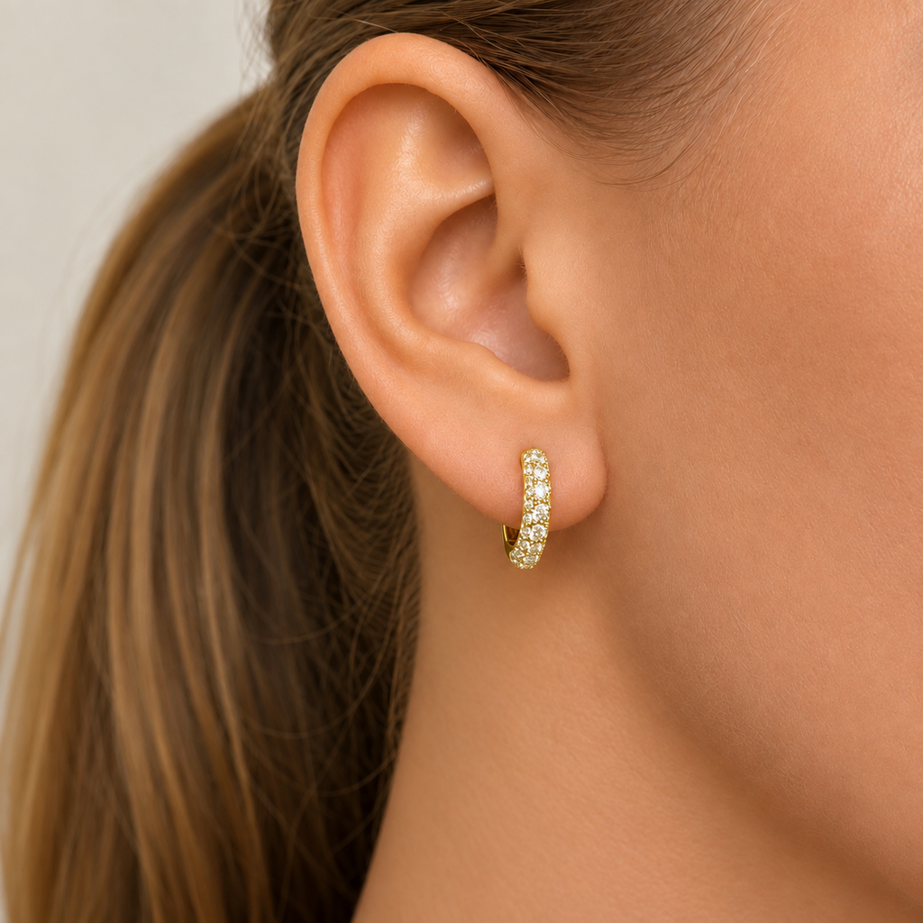 Timeless Tiny Hoops Rock Crystal Gold - Charlotte Bonde Sthlm