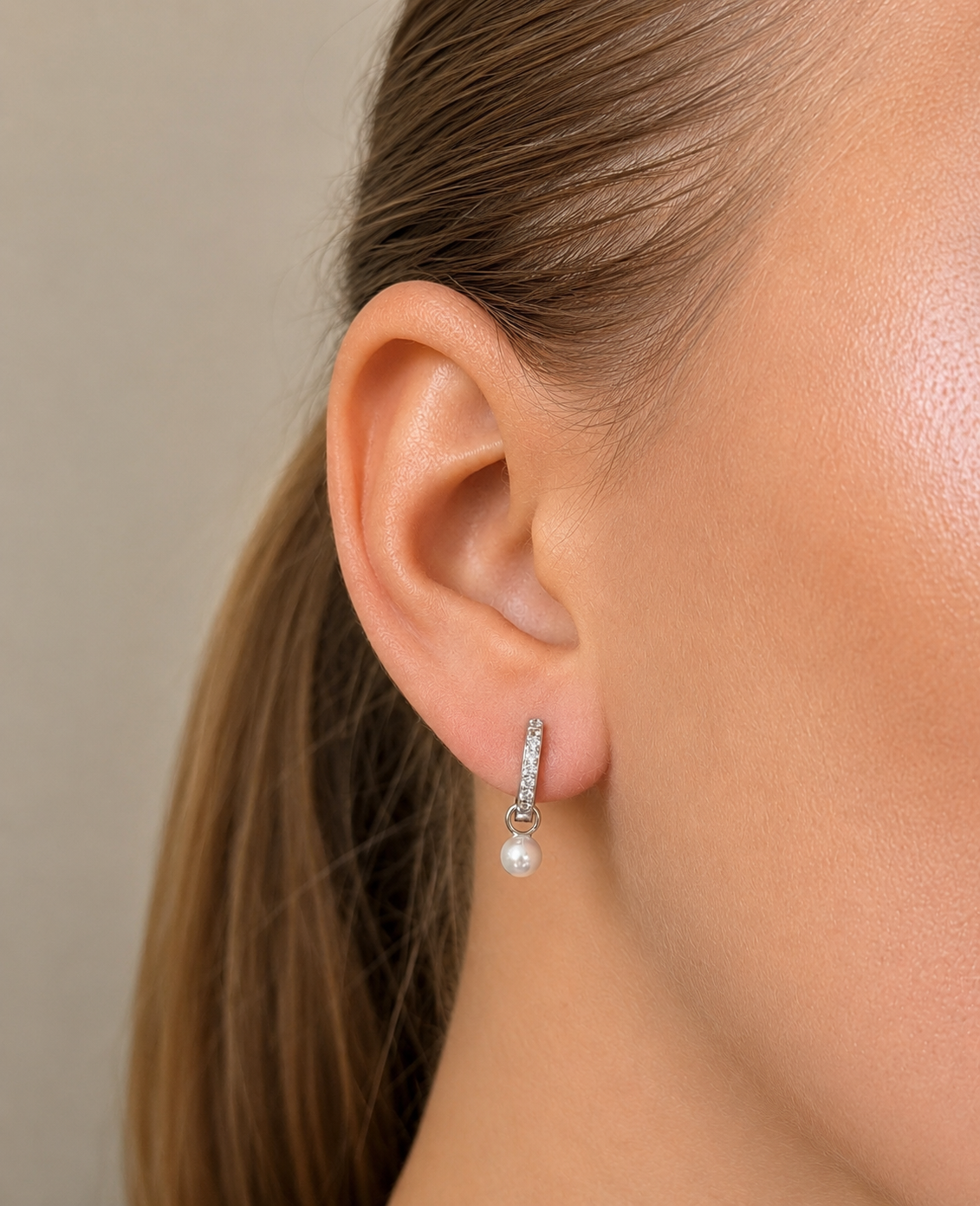 Irma Petite Hoops Rock Crystal Silver - Charlotte Bonde Sthlm
