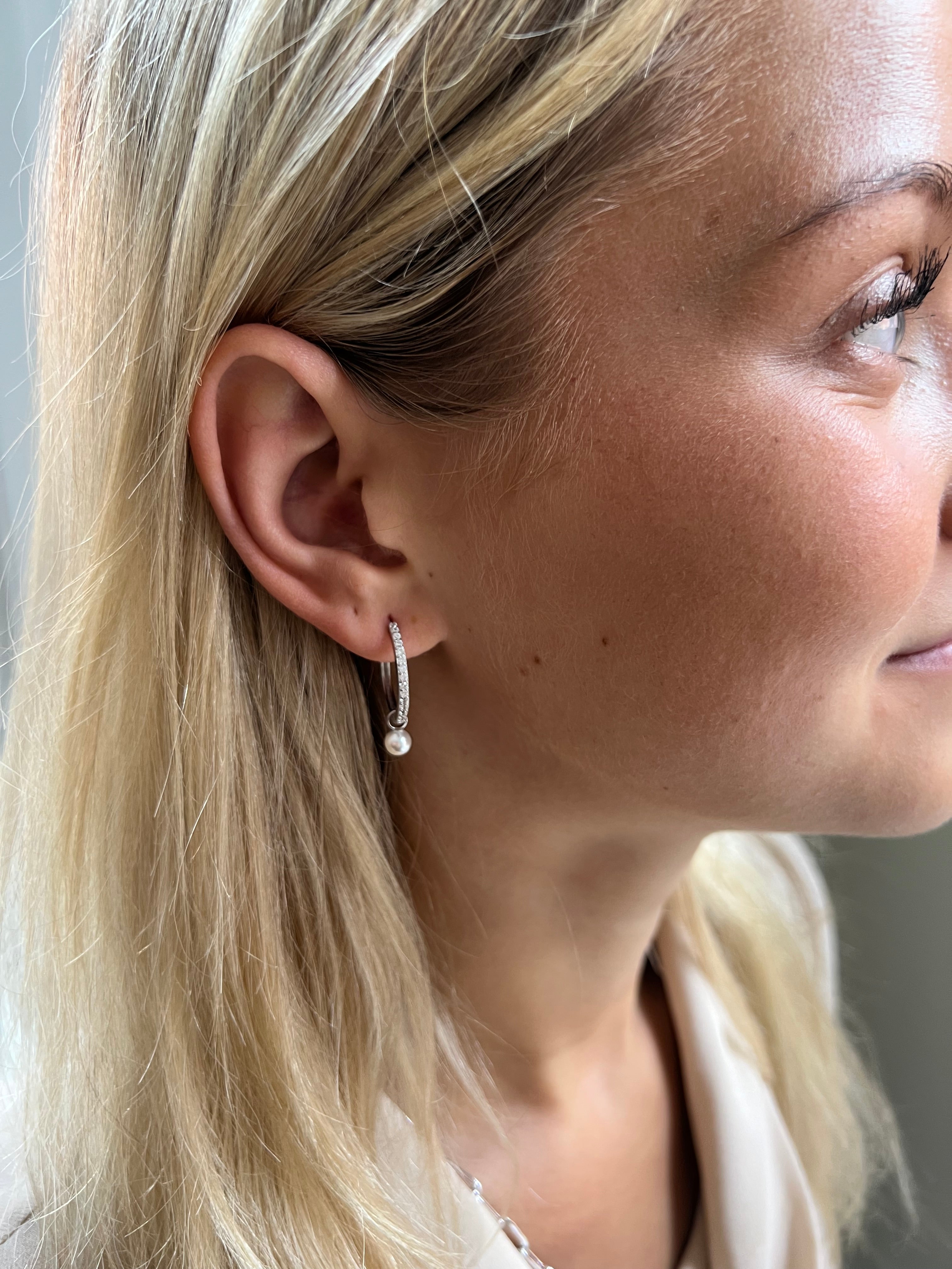 Irma Eternity Hoops Rock Crystal Silver - Charlotte Bonde Sthlm