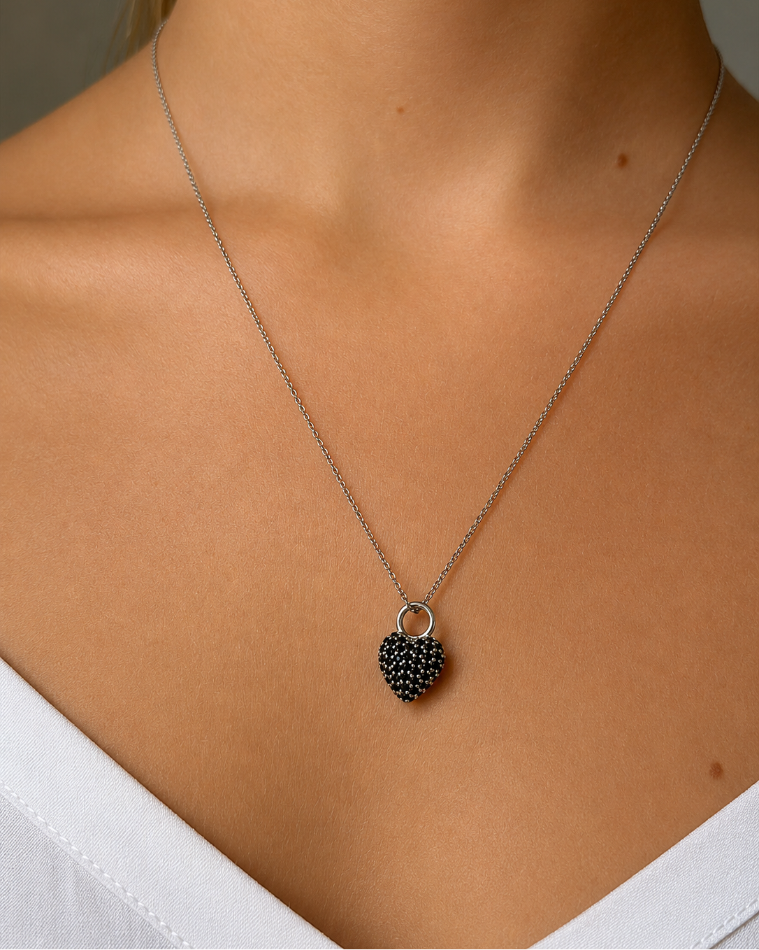 Eternal Heart Mini Pendant Black Spinel Silver - Charlotte Bonde Sthlm