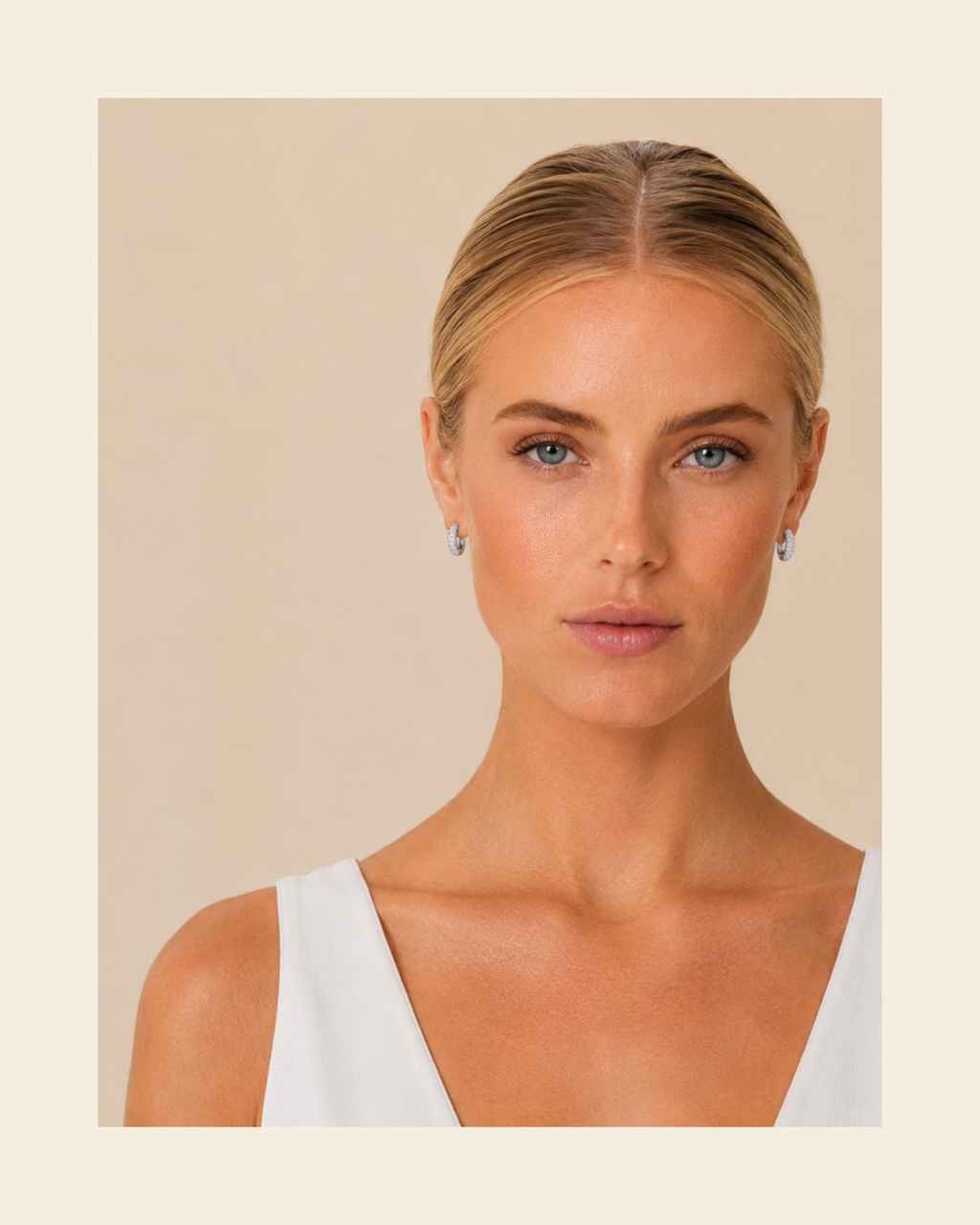 Timeless Tiny Hoops Rock Crystal Silver - Charlotte Bonde Sthlm