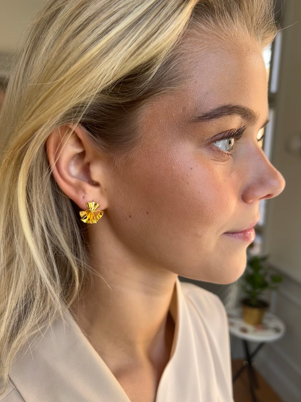 Hedvig Deco Petite Hoops - Charlotte Bonde Sthlm
