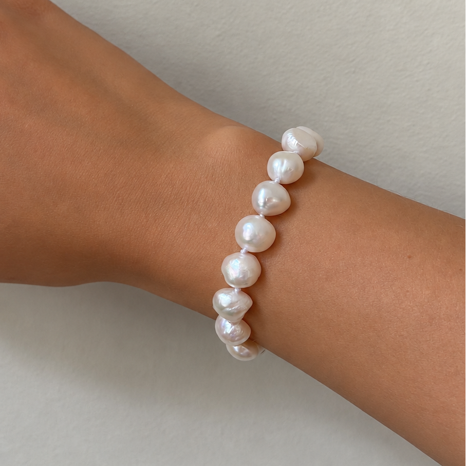 Signature Vanity White Pearl Bracelet Silver