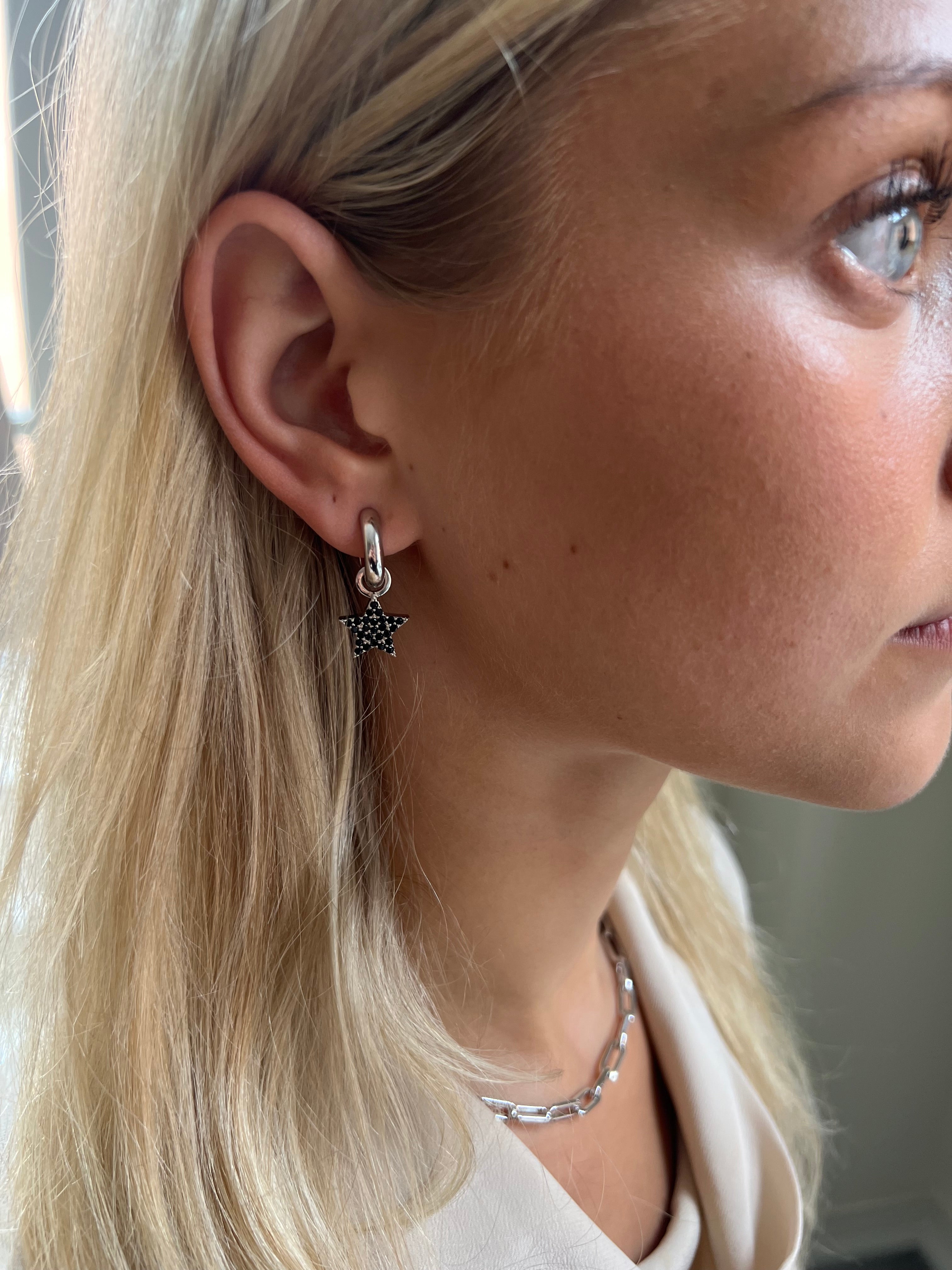 Signature Star Pendant Black - Charlotte Bonde Sthlm