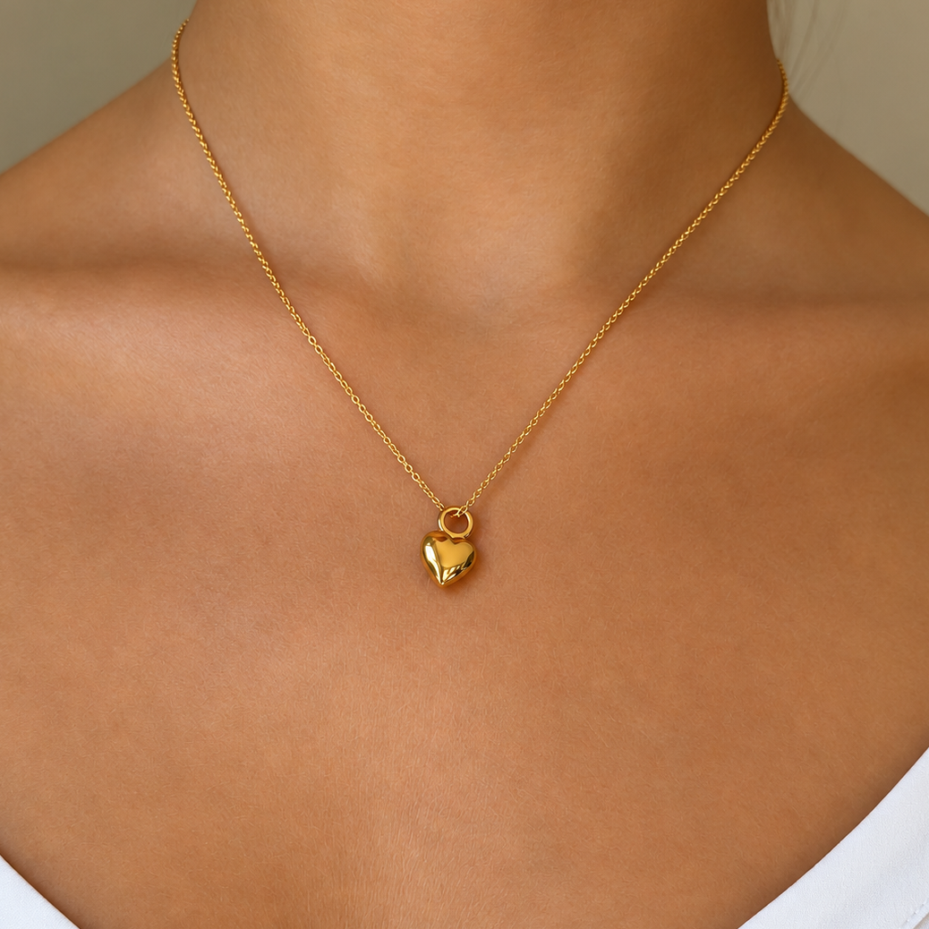 Signature Eternal Heart Mini Pendant Gold