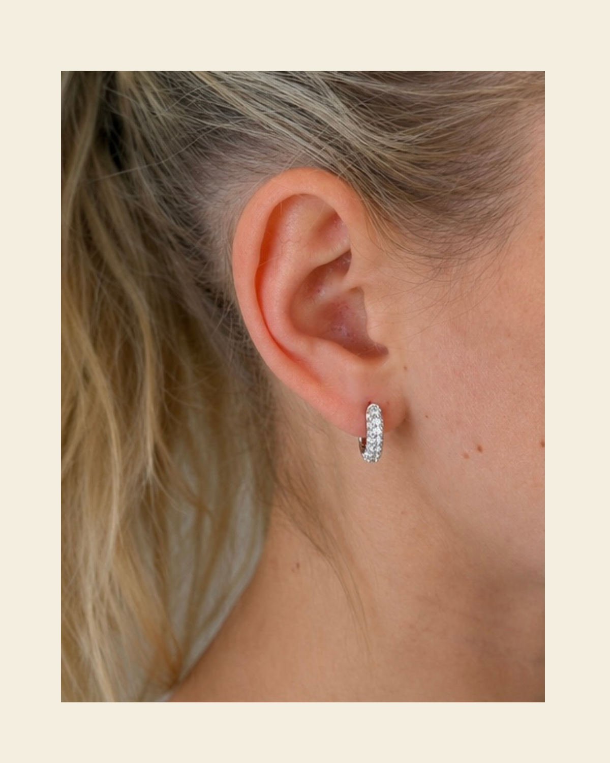 Timeless Tiny Hoops Rock Crystal Silver - Charlotte Bonde Sthlm