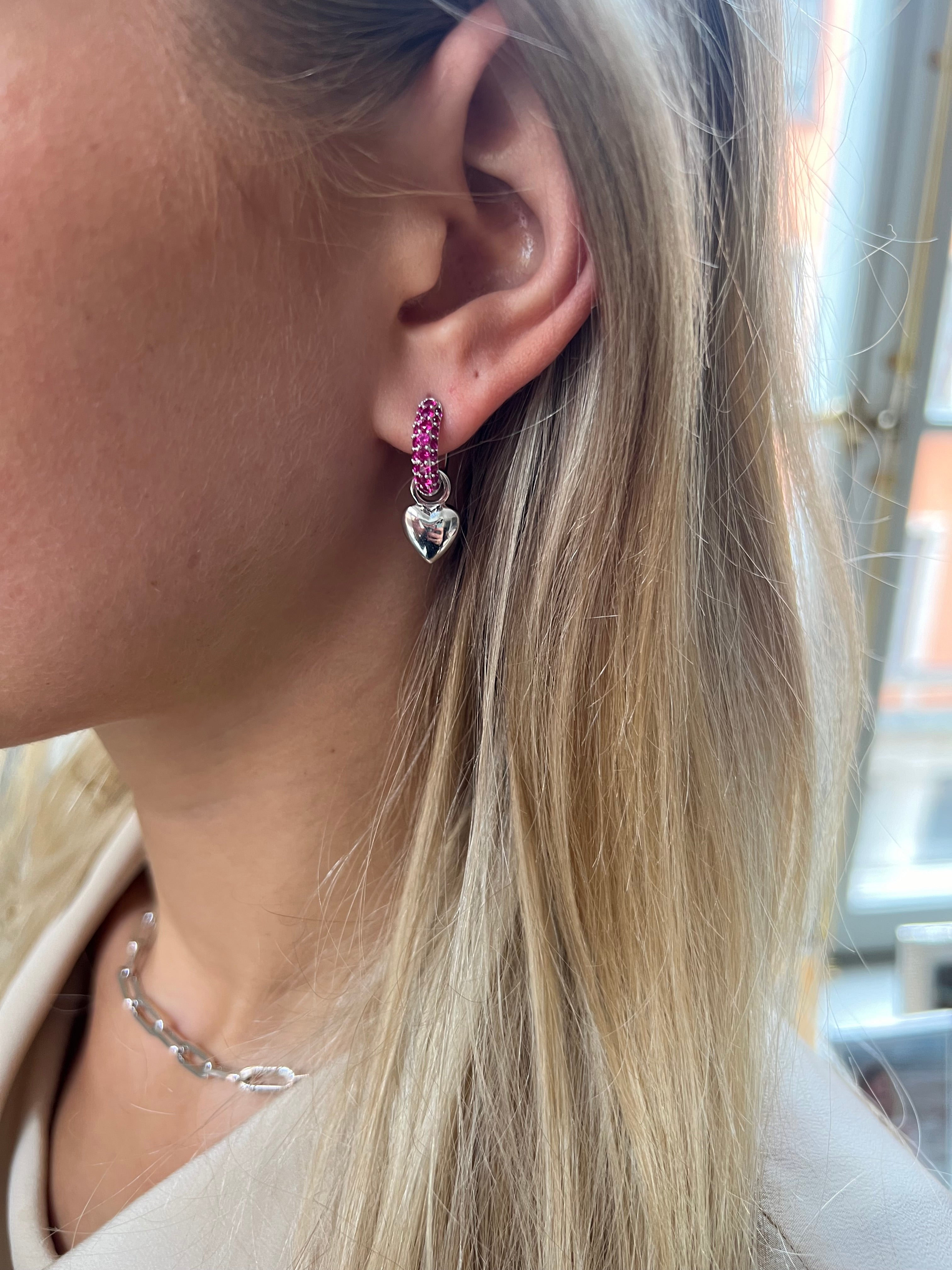 Timeless Tiny Hoops Ruby - Charlotte Bonde Sthlm