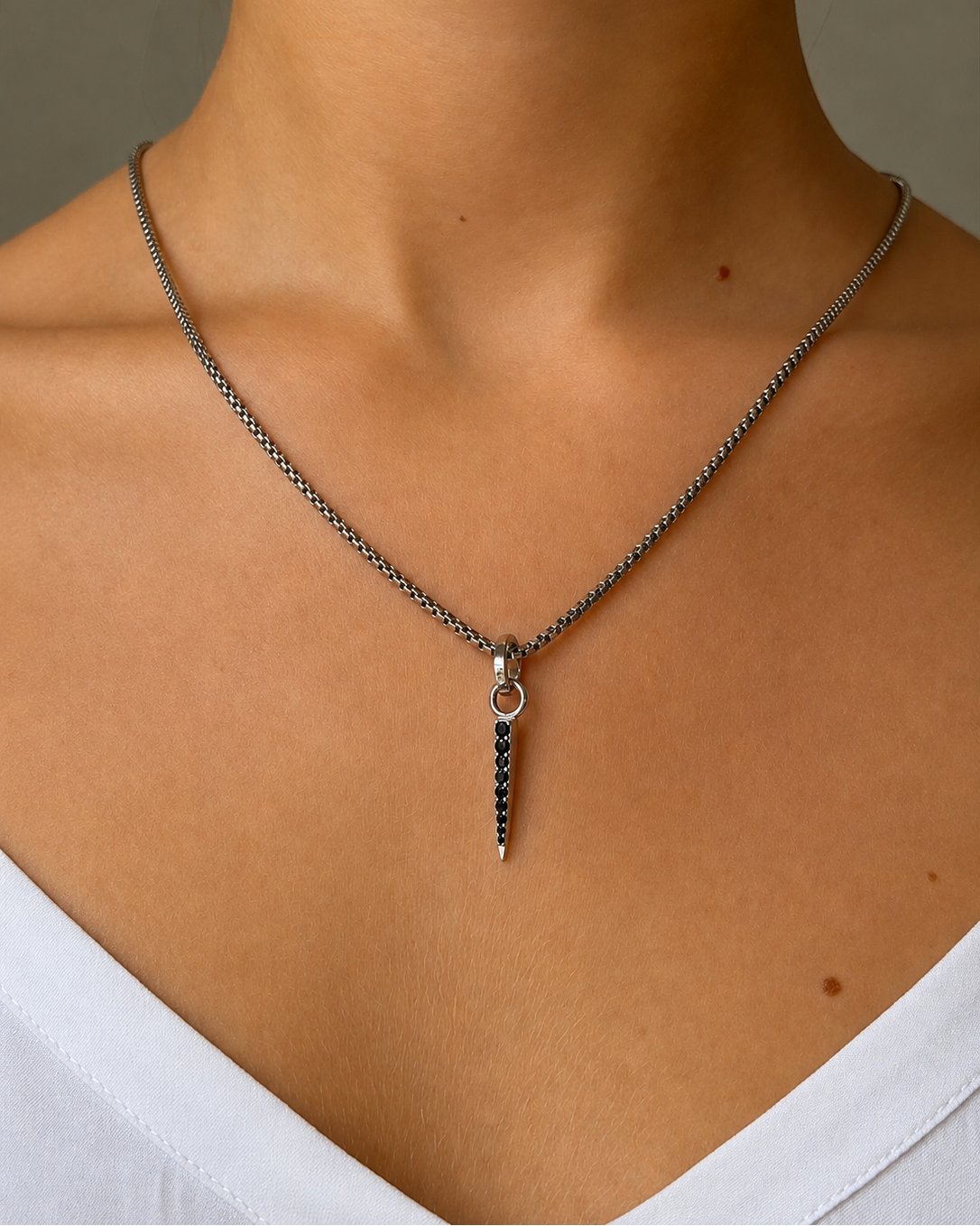 Signature Petite Spike Pendant Black Spinel Silver