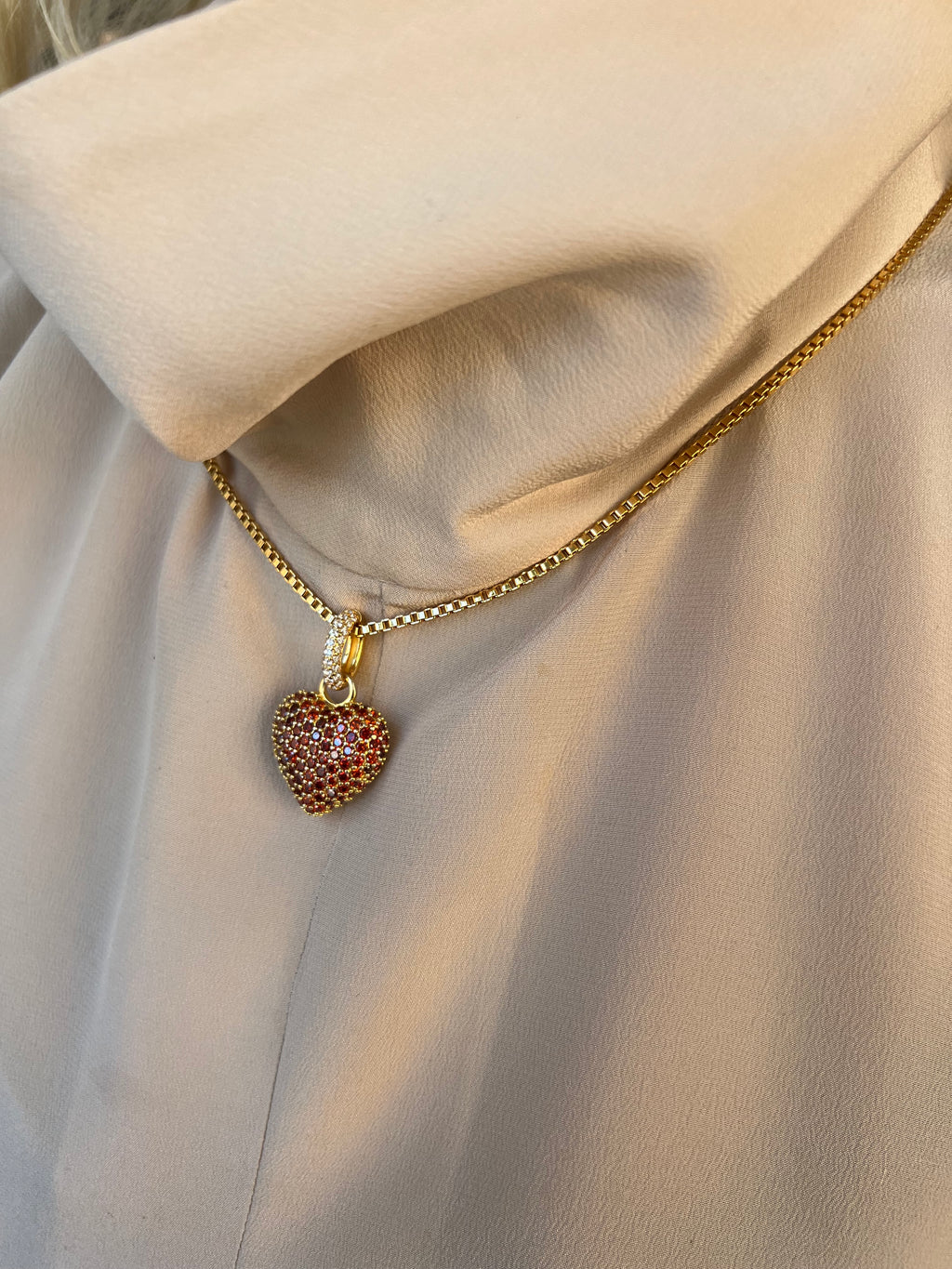 Signature Eternal Heart Pendant Garnet Crystal