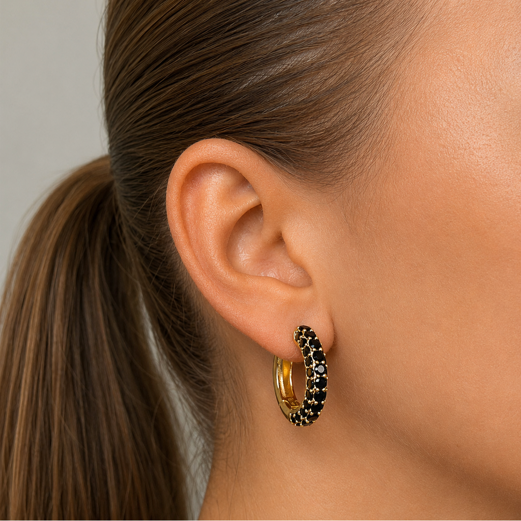 Timeless Chunky Hoops Black Spinel Gold - Charlotte Bonde Sthlm