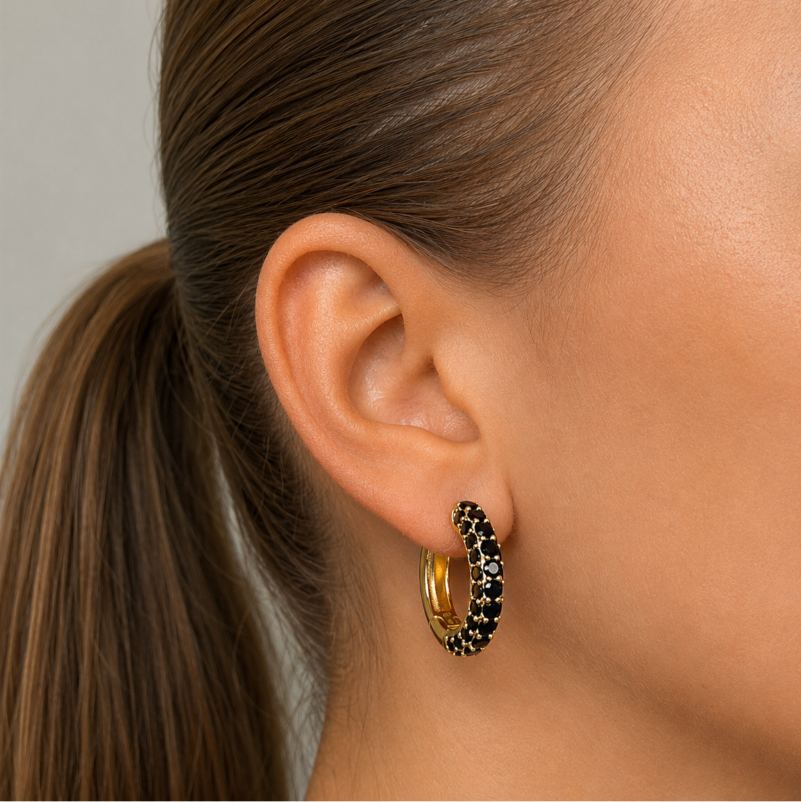 Timeless Chunky Hoops Black Spinel Gold