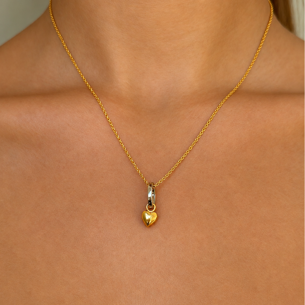 Signature Petite Heart Pendant Gold - Charlotte Bonde Sthlm