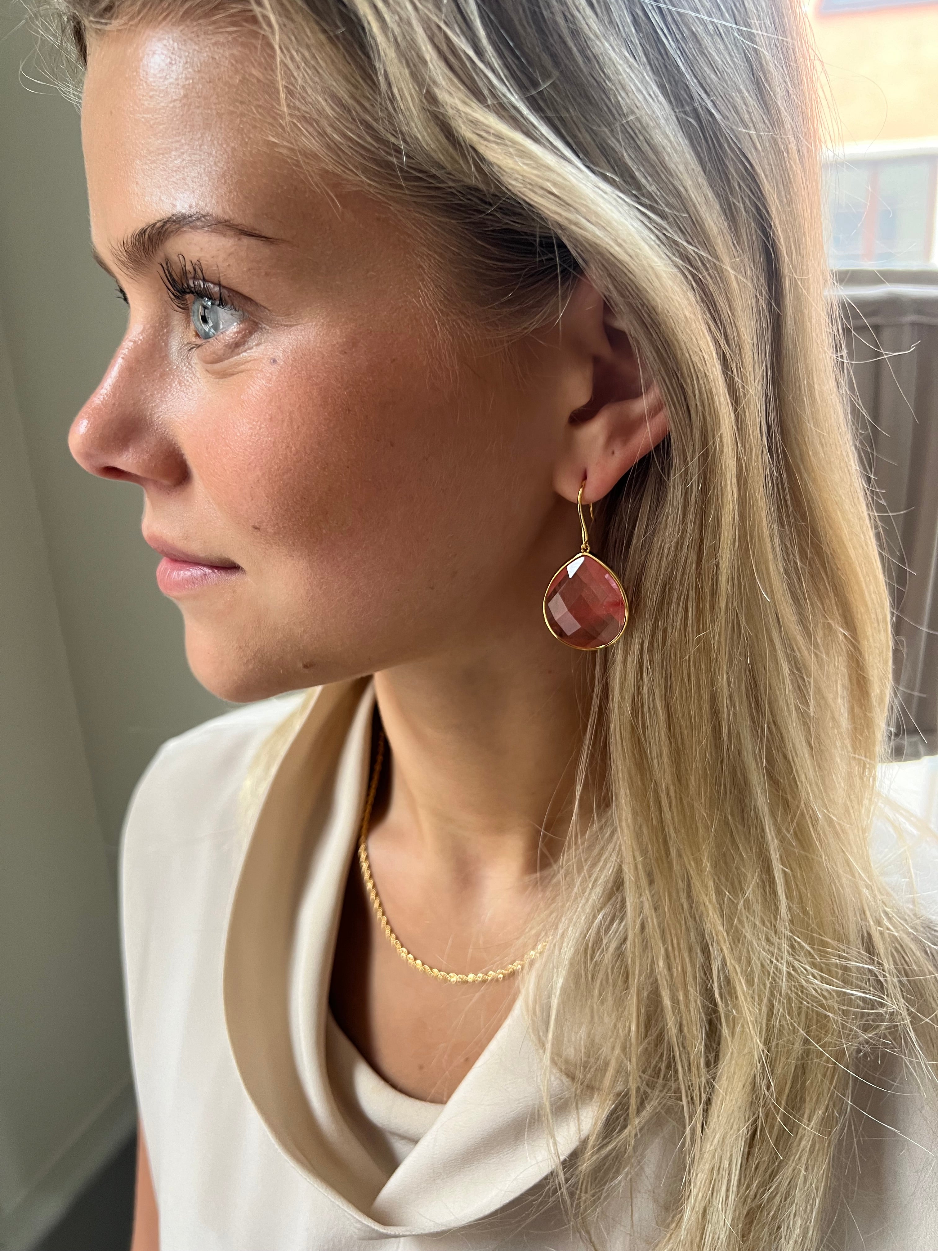 Paulina Just Perfect Earrings Apricot Pink - Charlotte Bonde Sthlm