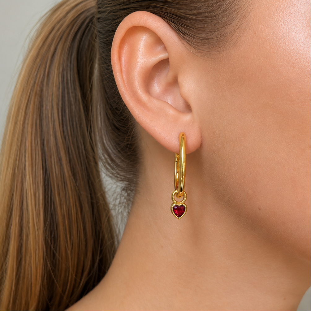 Eternal Love Petite Pendant Red Crystal Gold - Charlotte Bonde Sthlm