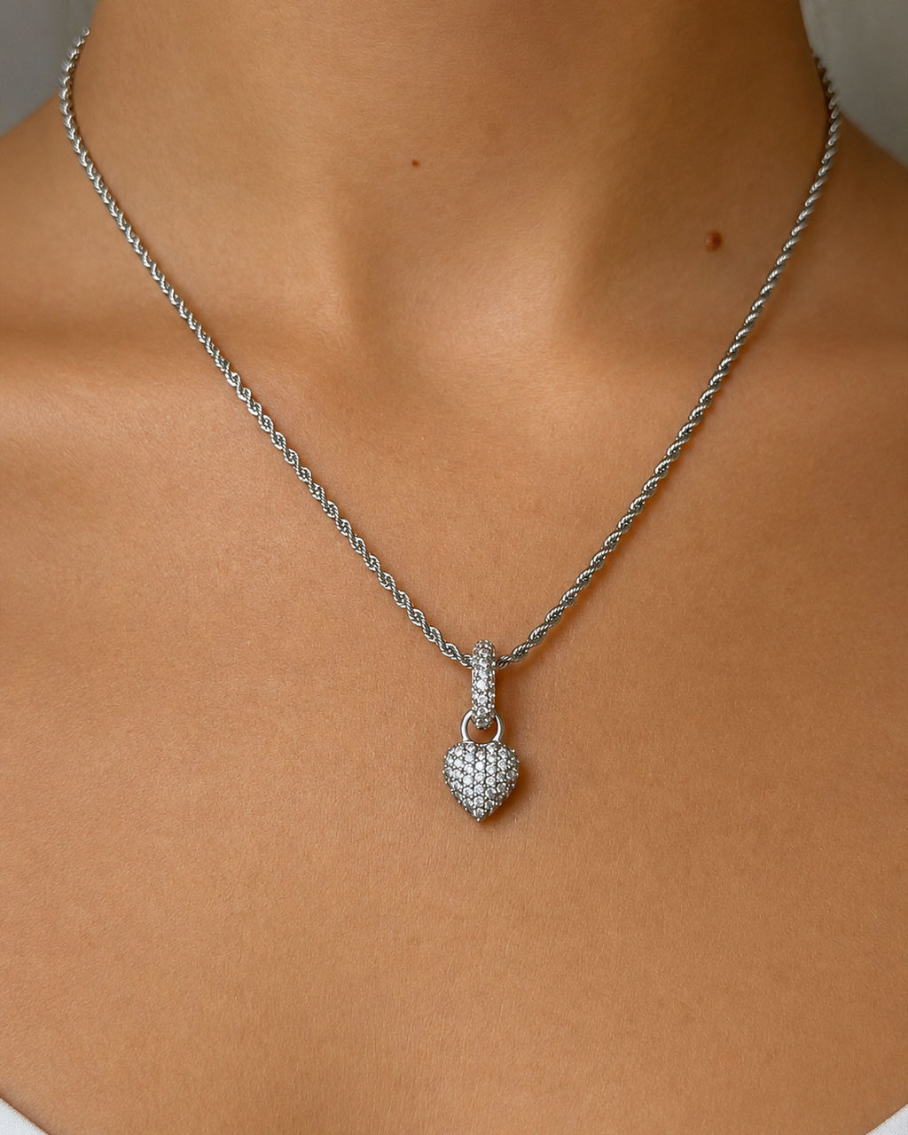 Signature Eternal Heart Mini Pendant Rock Crystal Silver - Charlotte Bonde Sthlm