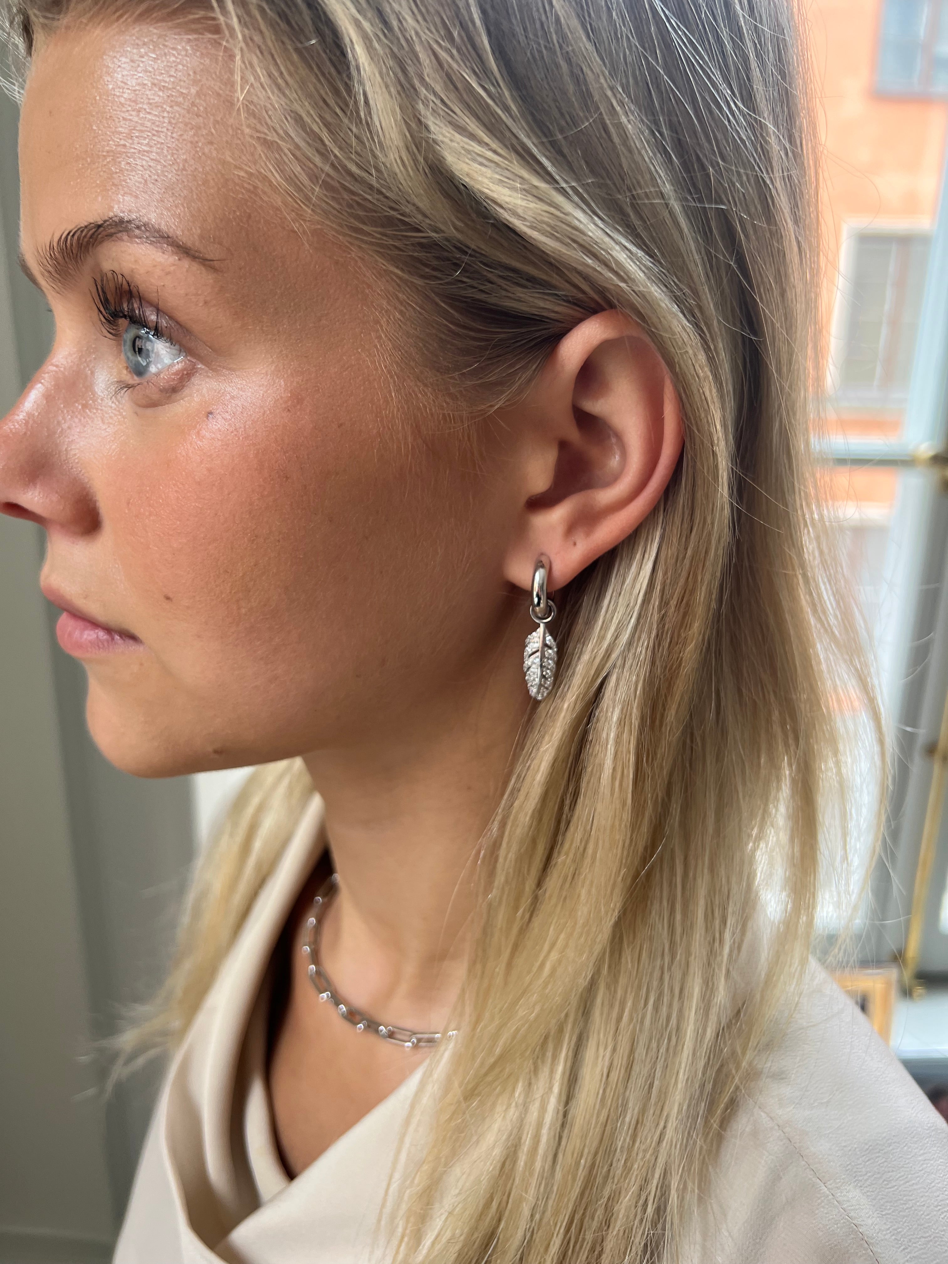 Signature Boho Feather Pendant Rock Crystal - Charlotte Bonde Sthlm