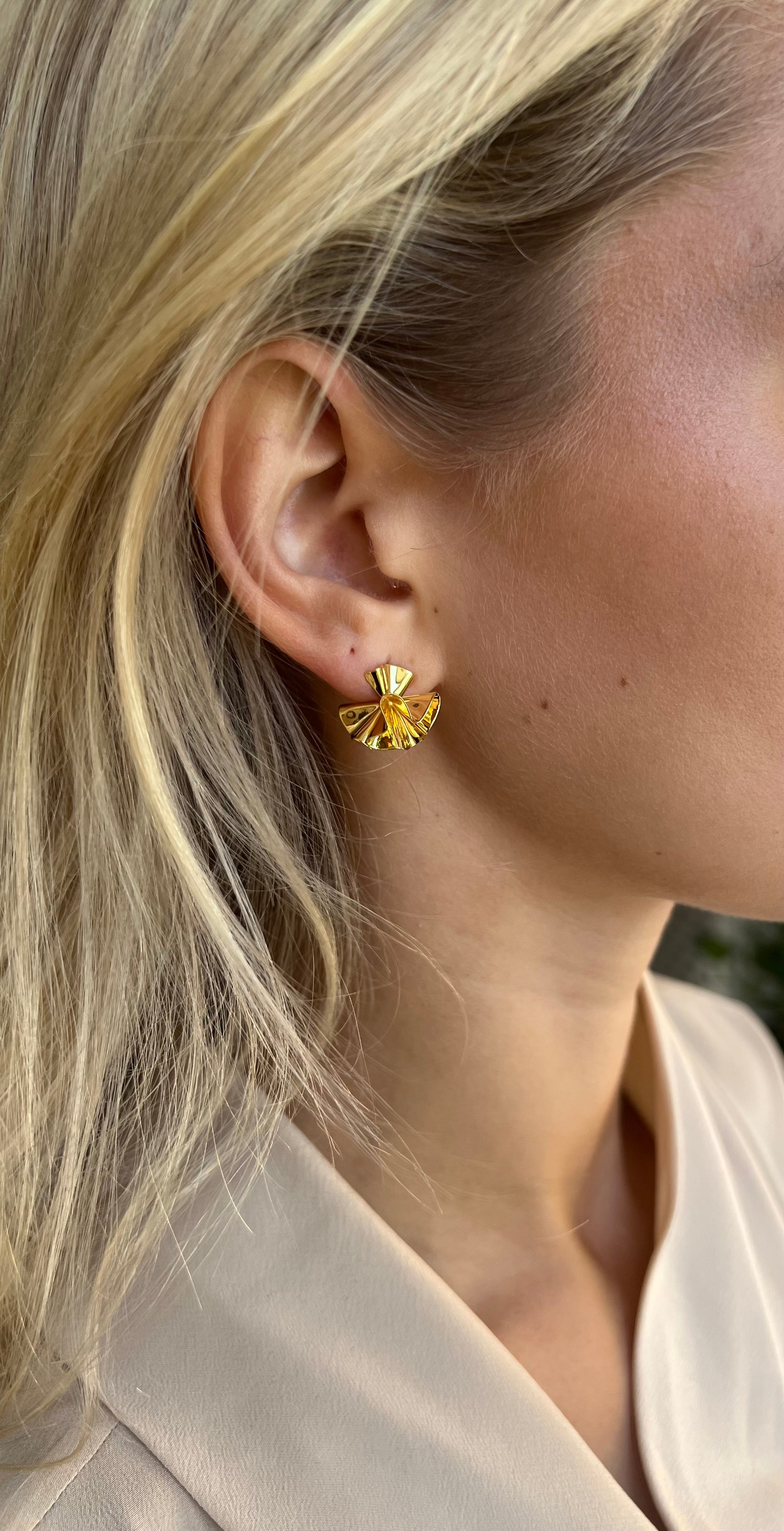 Hedvig Deco Petite Hoops - Charlotte Bonde Sthlm