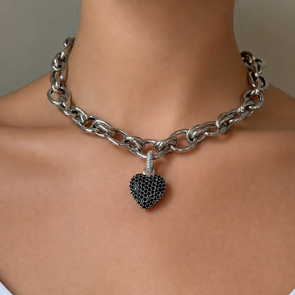 Signature Eternal Heart Pendant Black Spinel Silver - Charlotte Bonde Sthlm