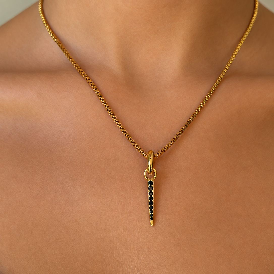 Signature Petite Spike Pendant Black Spinel Gold - Charlotte Bonde Sthlm