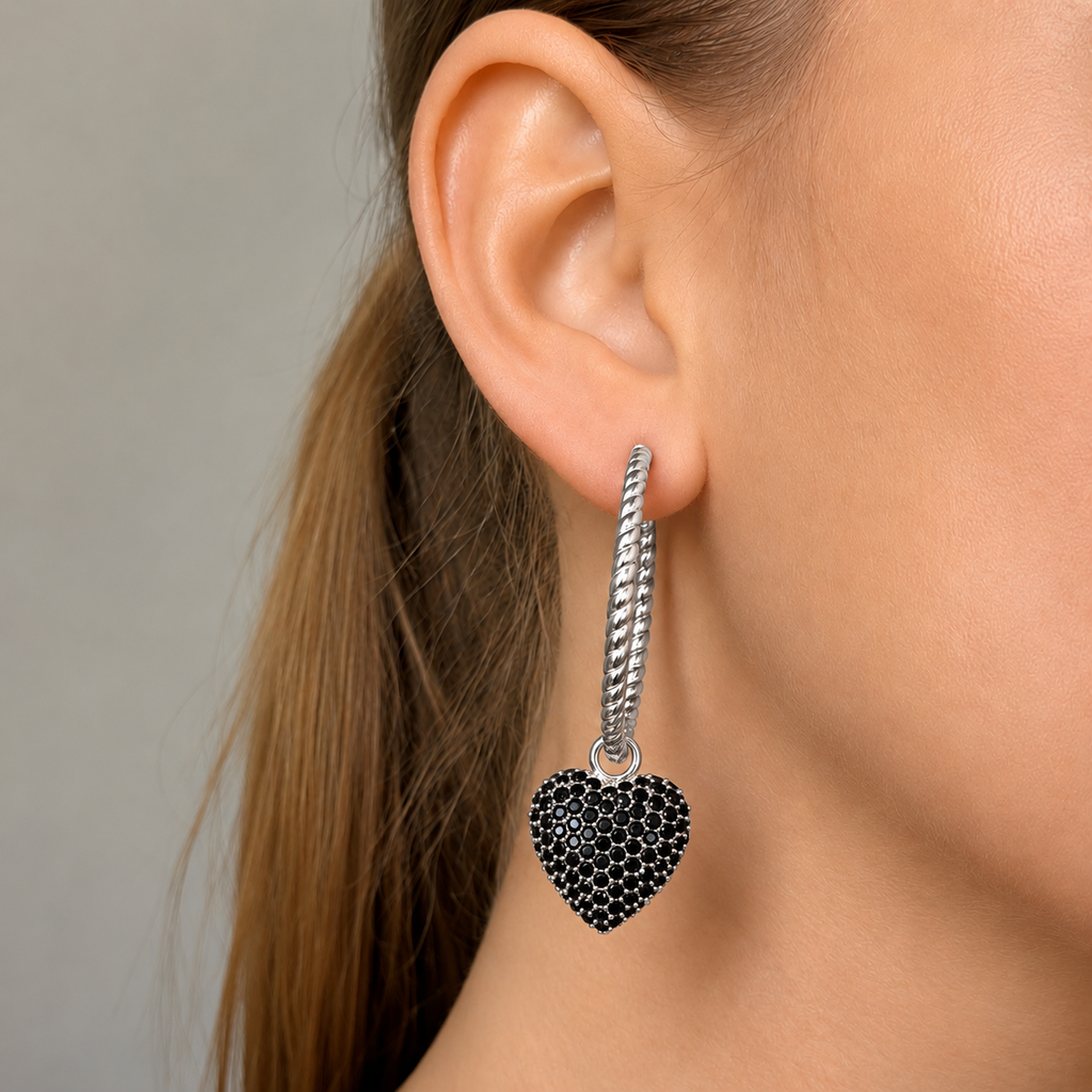 Signature Eternal Heart Pendant Black Spinel Silver - Charlotte Bonde Sthlm