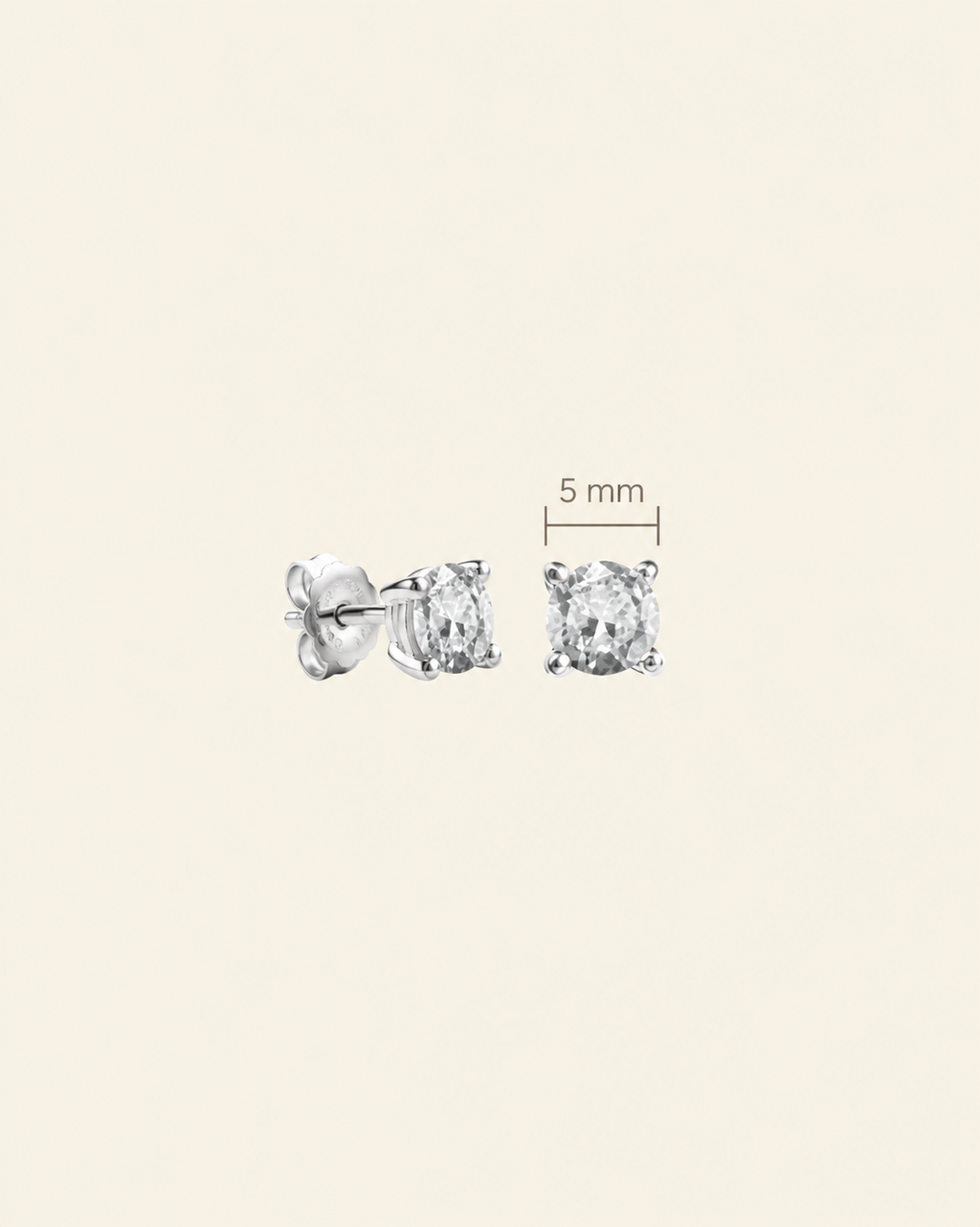 Irma Solitaire Studs Rock Crystal Silver - Charlotte Bonde Sthlm