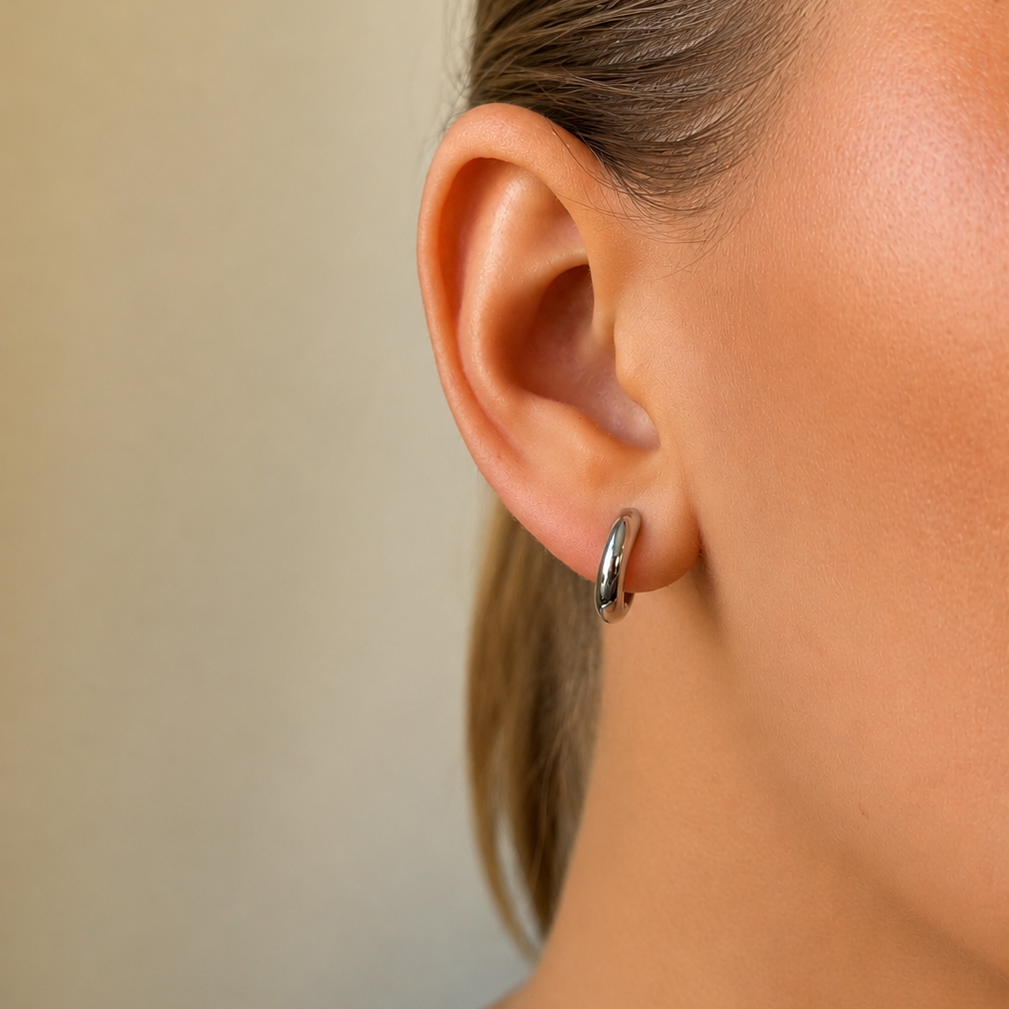 Timeless Tiny Hoops Silver - Charlotte Bonde Sthlm