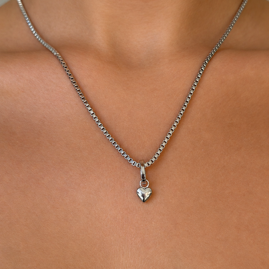 Signature Petite Heart Pendant Silver - Charlotte Bonde Sthlm