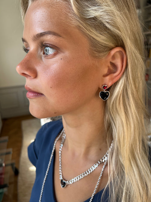Eternal Love Vanity Earrings Black/Red Crystal Silver - Charlotte Bonde Sthlm