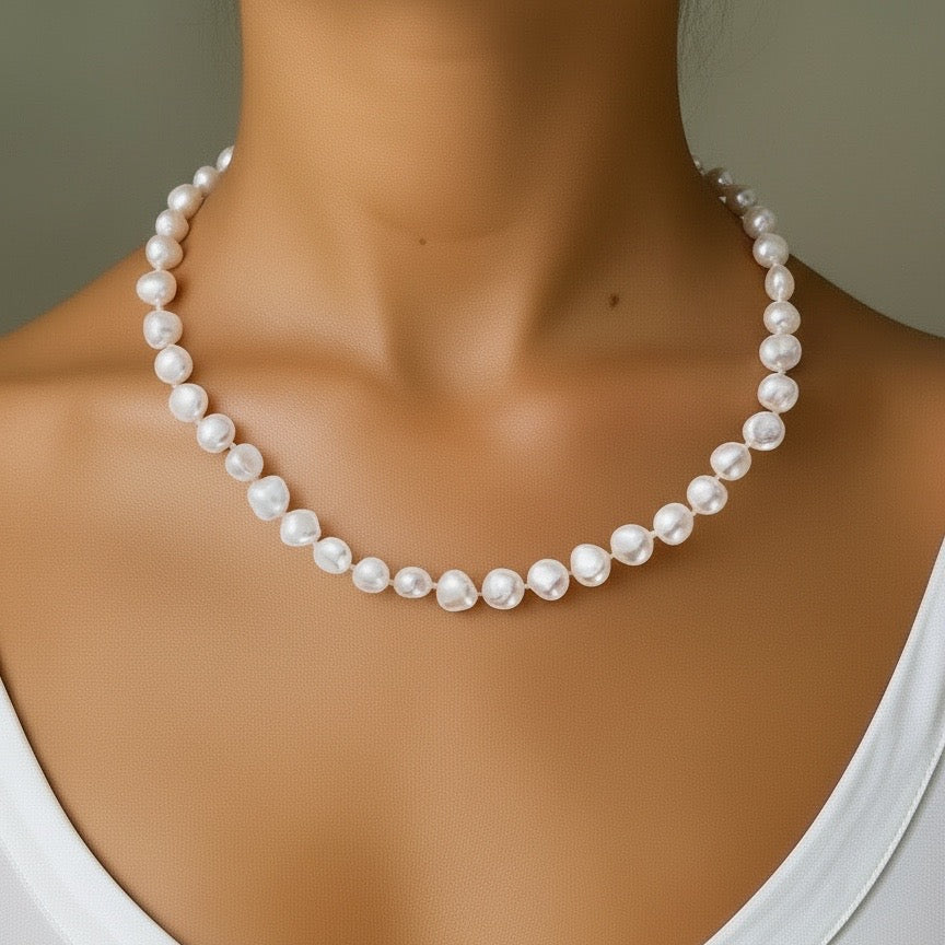Signature Vanity White Pearl Necklace Silver - Charlotte Bonde Sthlm
