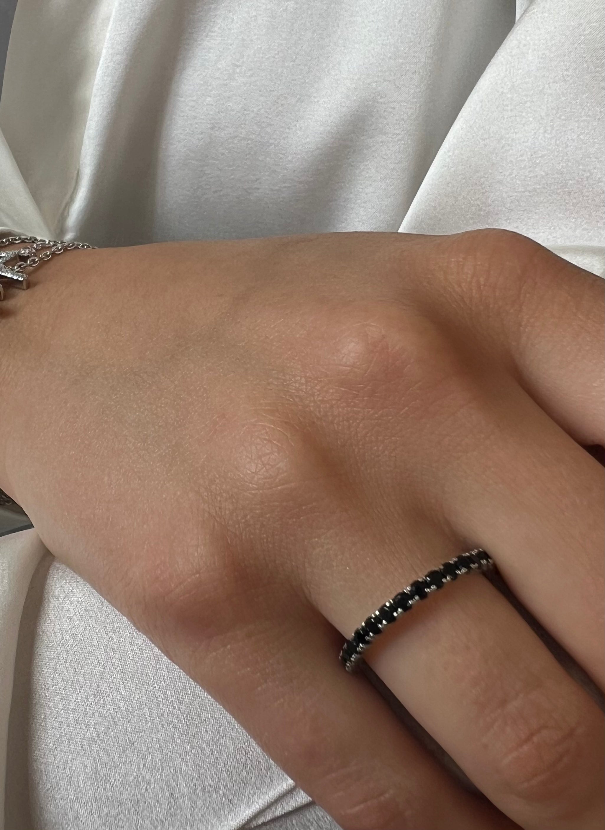 Irma Eternity Ring Black - Charlotte Bonde Sthlm