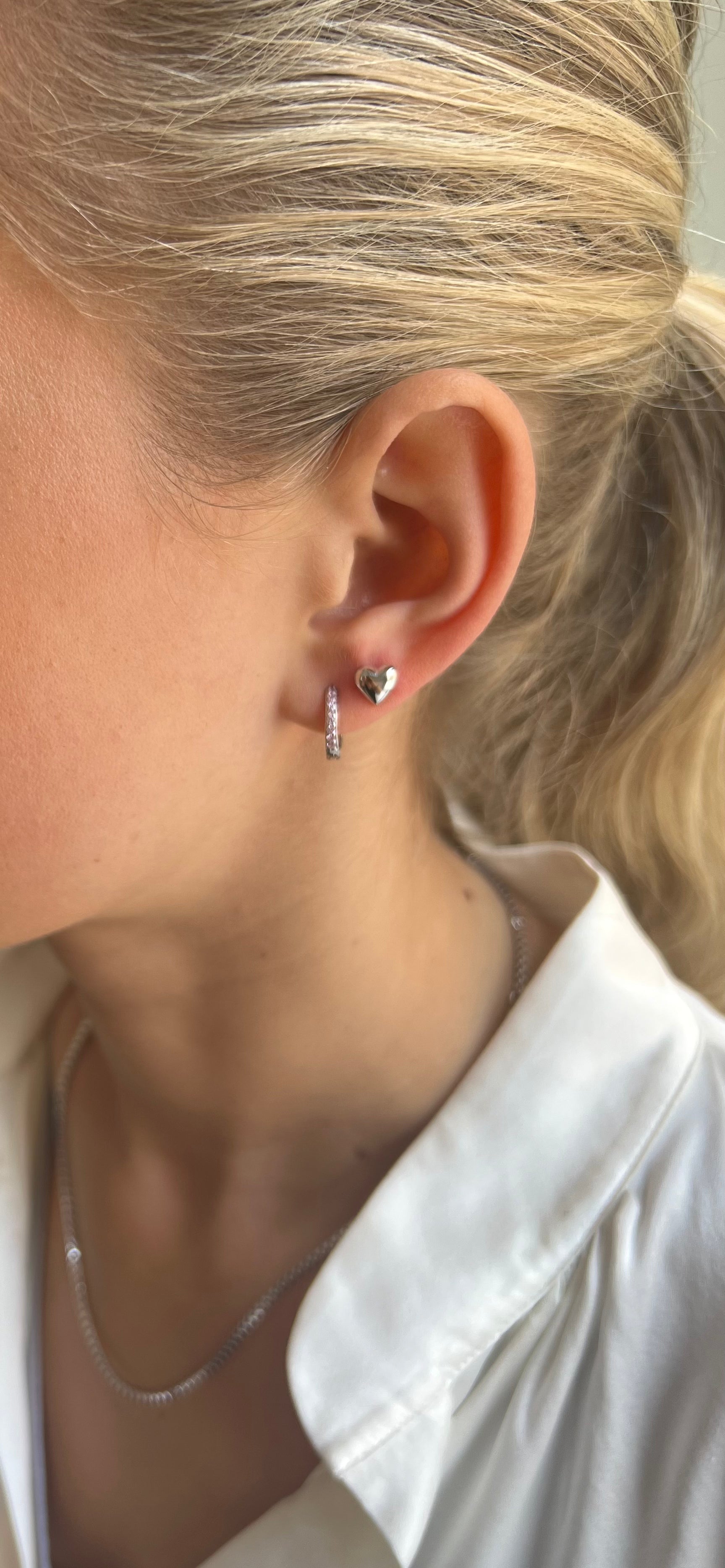 Irma Petite Hoops Pink Crystal Silver - Charlotte Bonde Sthlm