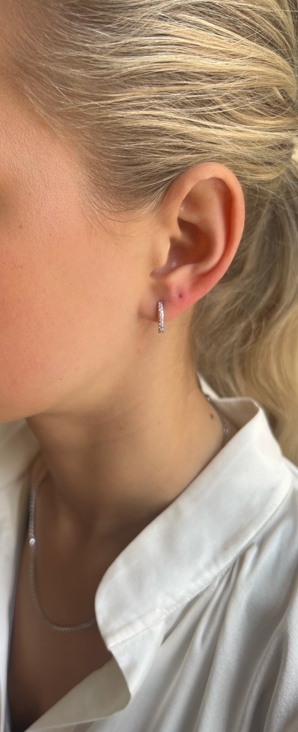 Irma Petite Hoops Pink Crystal Silver - Charlotte Bonde Sthlm