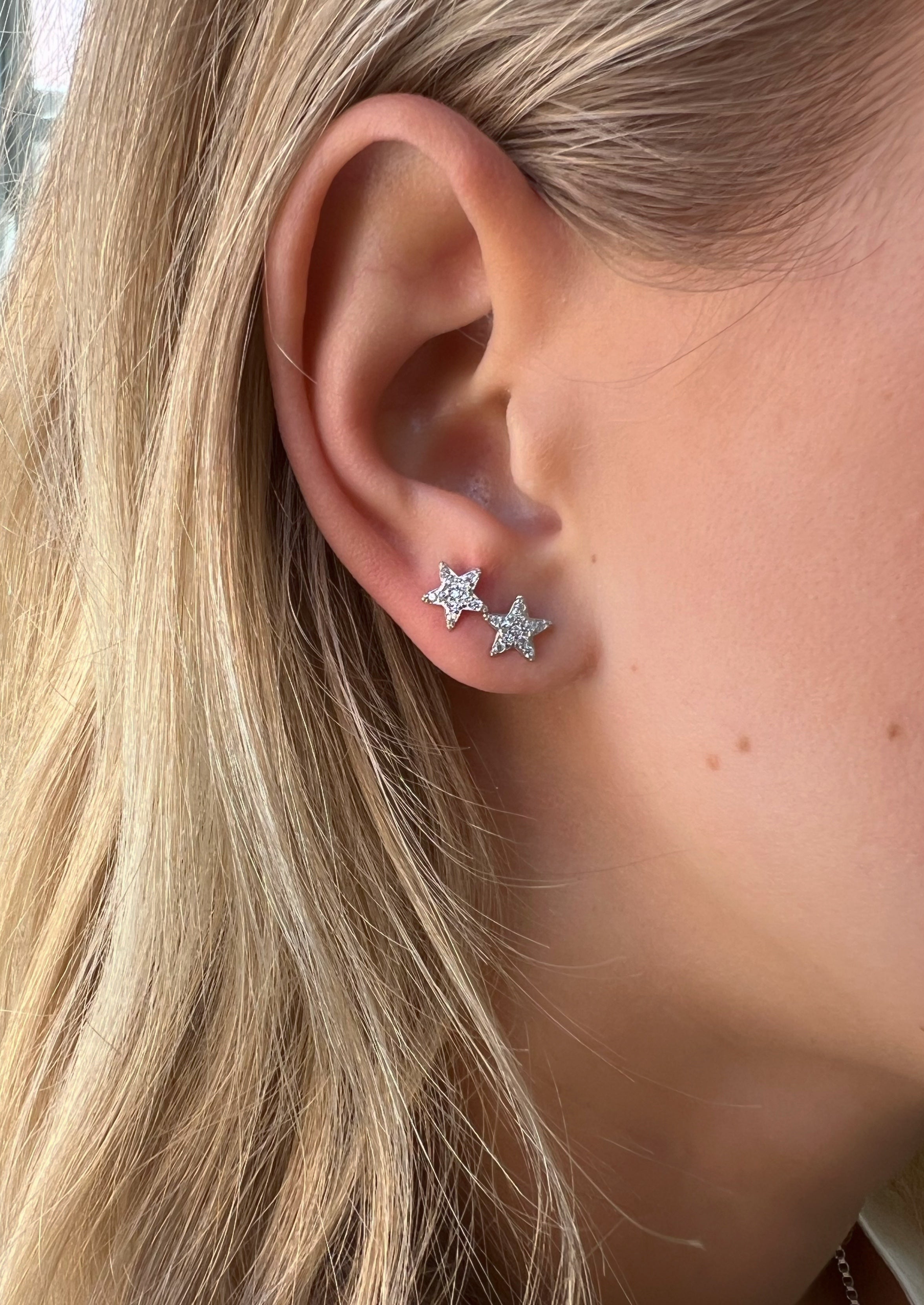 Signature Petite Star Studs Crystal - Charlotte Bonde Sthlm