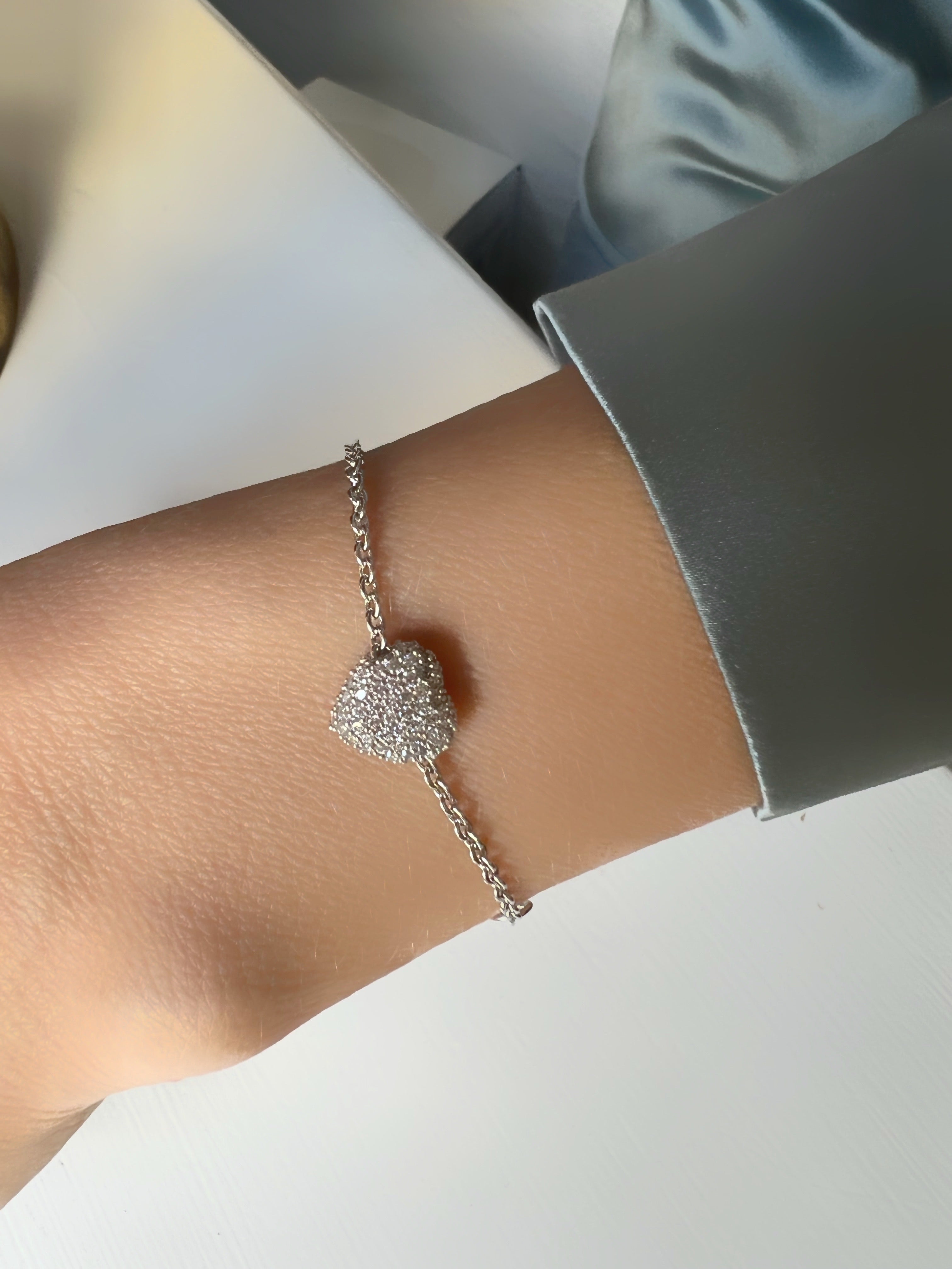 Timeless Eternal Love Bracelet Rock Crystal Silver - Charlotte Bonde Sthlm
