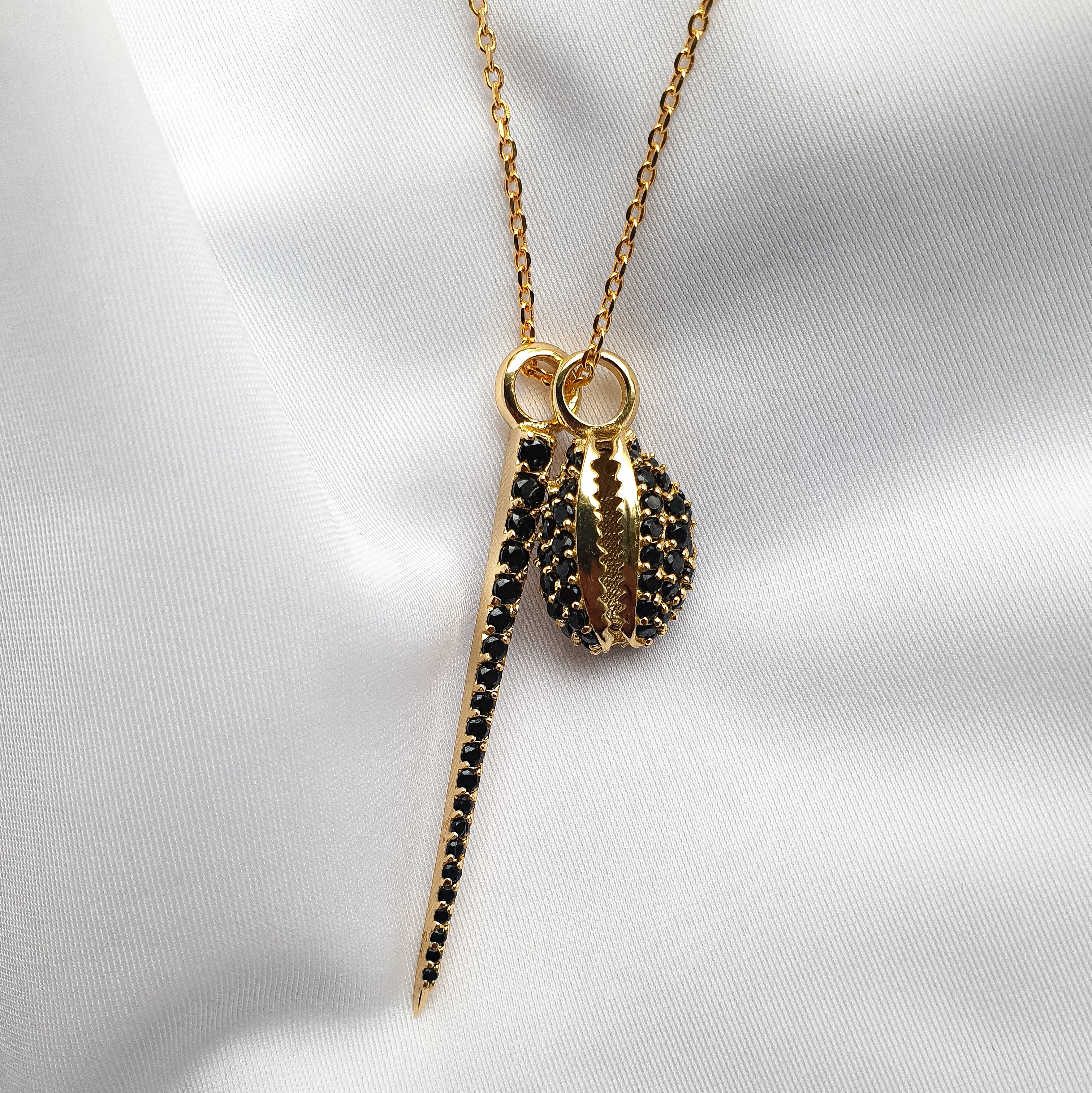 Signature Spike Pendant Black Spinel - Charlotte Bonde Sthlm