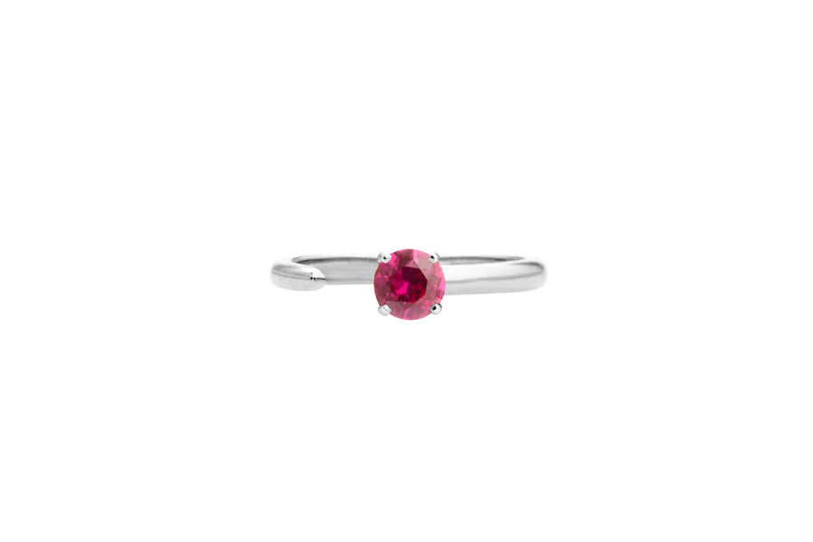 Irma Solitaire Ring Ruby - Charlotte Bonde Sthlm